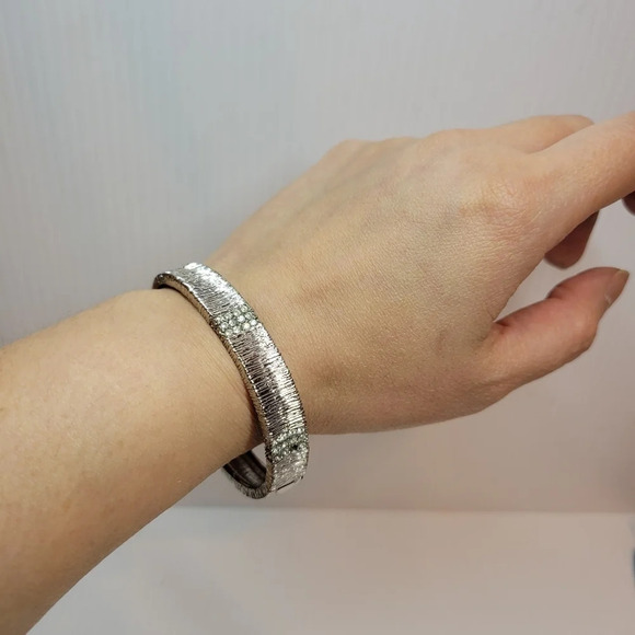 ❤️ 3 for $35 Lot of vintage jewellery earrings  cubic stone bracelet pendant - Picture 11 of 17